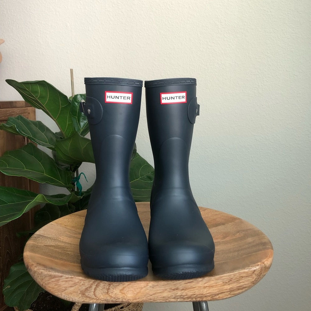 Hunter boots original short navy size 10